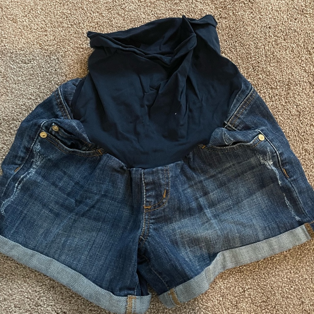 Led denim maternity shorts size medium